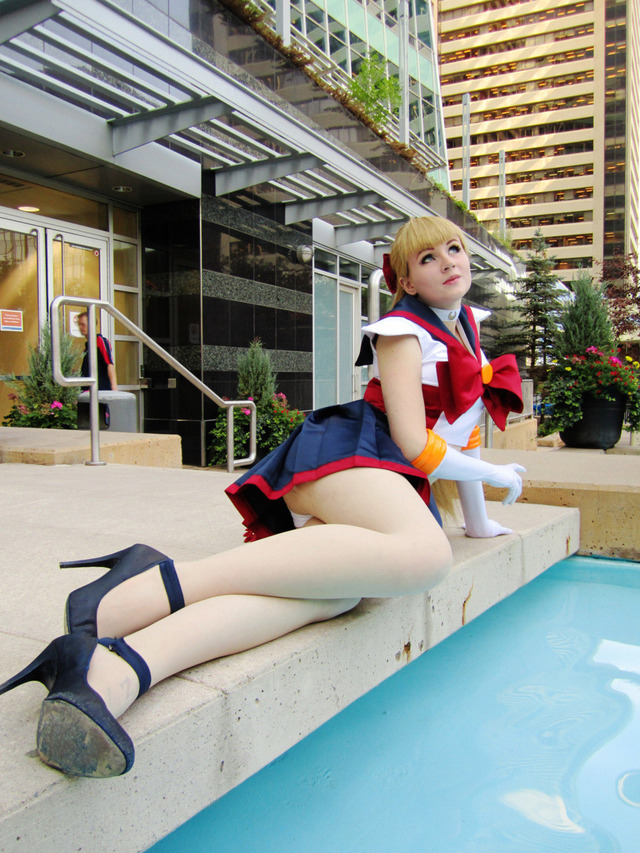 sailor moon hentai hentai original gifs moon media sailor venus cosplay