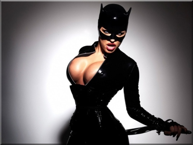 catwoman e hentai dark cleavage sexy part batman catwoman comic cosplay knight returns